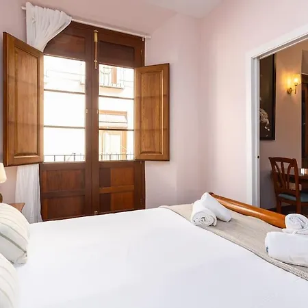 5. Casa De Alma. In Historic House Apartment *